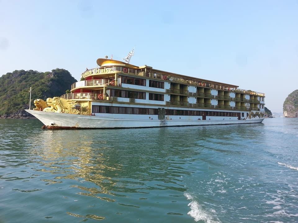 Tour Du thuyền Golden Cruise 5 Sao.